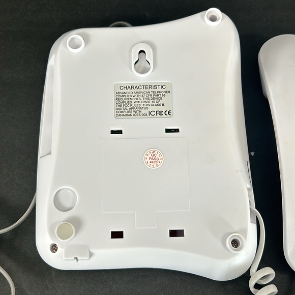 Advanced American Telephone Big Buttons 2 Line Hands Free White Corded Telephone - Picture 7 of 12